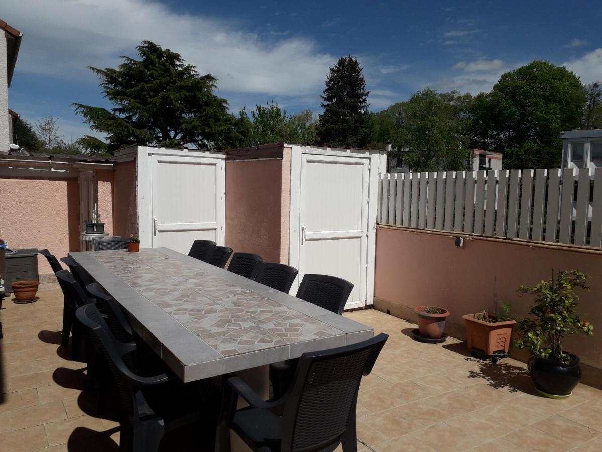 La Maison Rose 2 Chambres Avec Lit Pour 2 Personnes Et 2 Salles De Bains Nevers Dış mekan fotoğraf